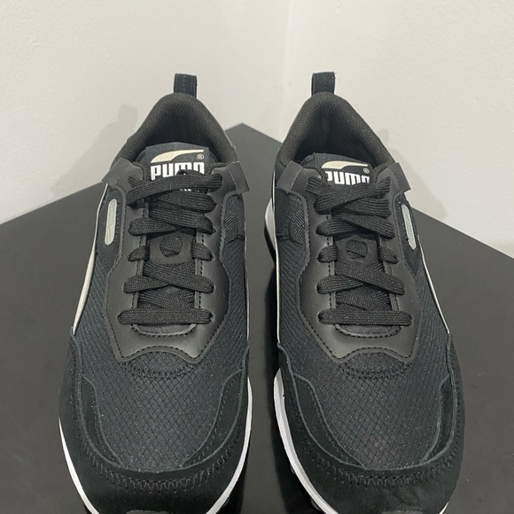 Brand new puma future rider size 9 - Picture 4 of 4